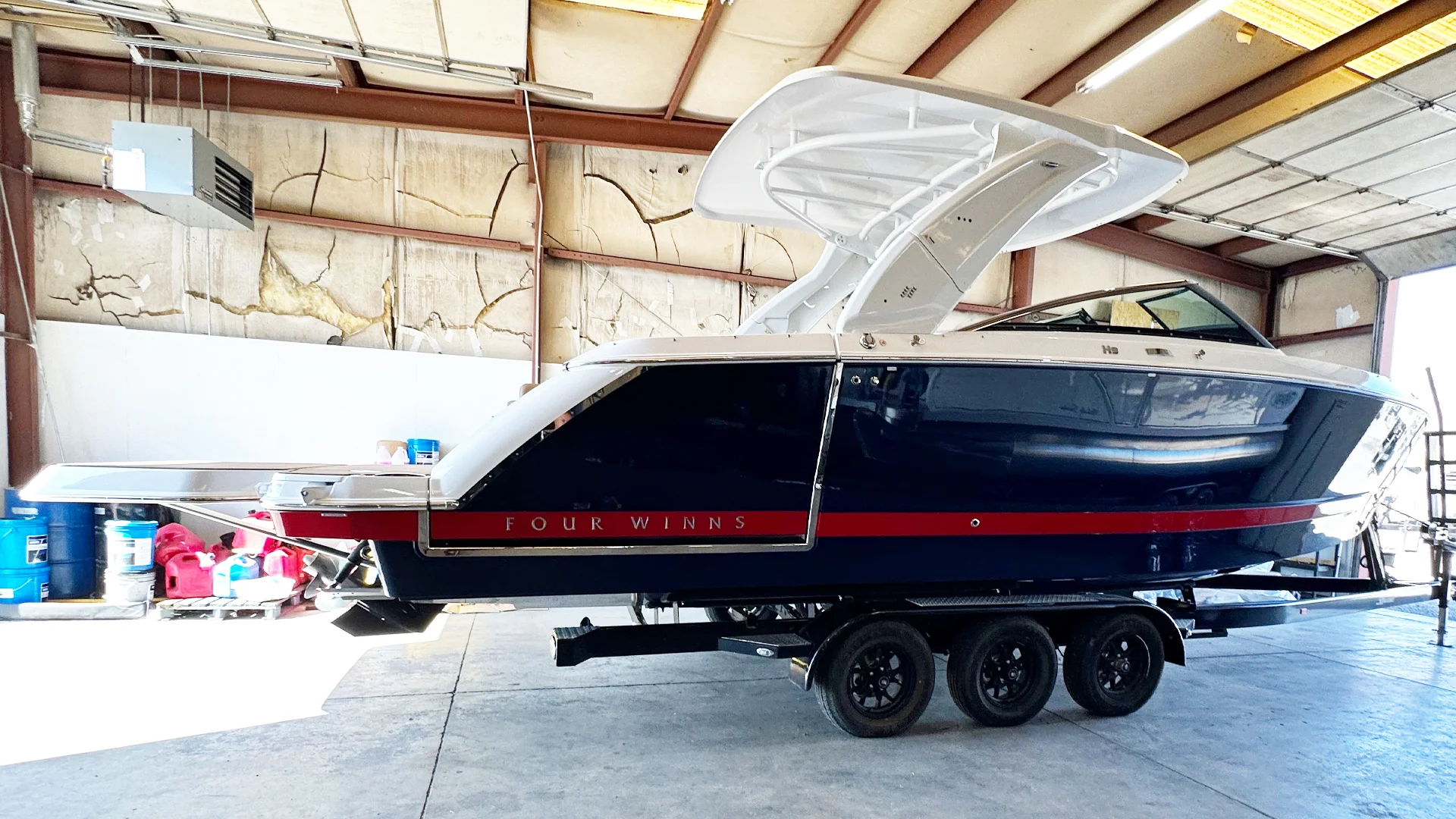 2025 Four Winns H9 Sterndrive