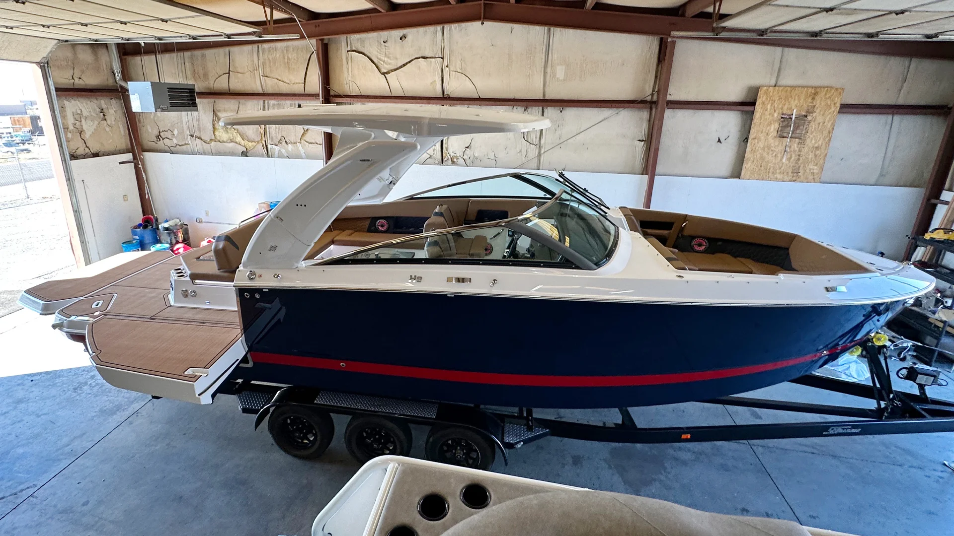 2025 Four Winns H9 Sterndrive